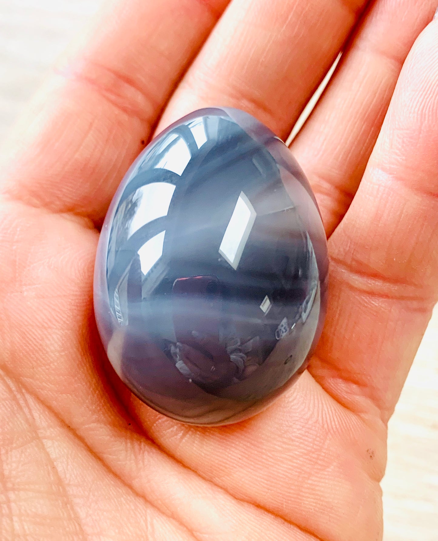 Grey Agate Polished Crystal Egg - Crystalboutique.co.uk
