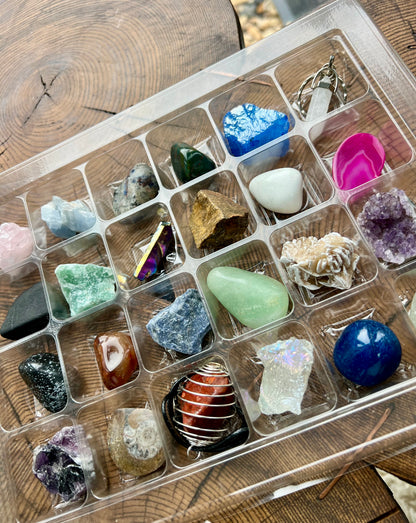 Crystal Advent Calendar – 24 Natural Crystals, Gemstones & Surprises