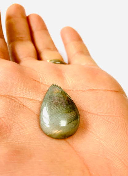 Labradorite Gemstone Assorted Cabochons - Crystalboutique.co.uk