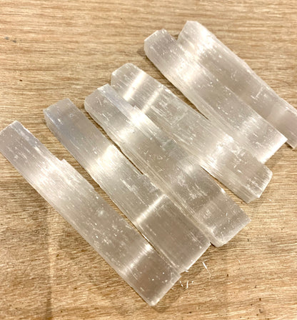 Selenite Crystal Ruler Wand 8-10cm - Protective - CrystalBoutique.co.uk