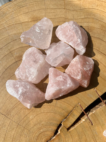 Rose Quartz Rough Crystal - Crystalboutique.co.uk