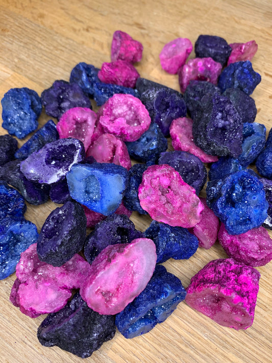 Quartz Mini Druzy Geode (Dyed)