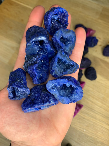 Quartz Mini Druzy Geode (Dyed)