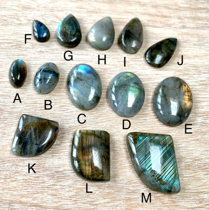 Labradorite Gemstone Assorted Cabochons - Crystalboutique.co.uk