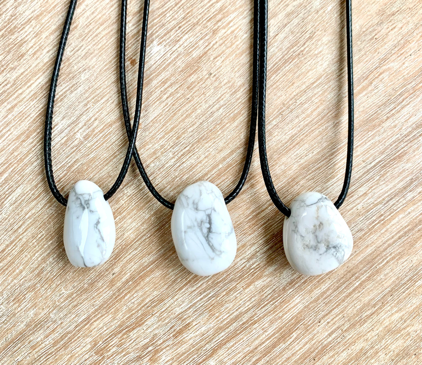 White Howlite Tumblestone Crystal Gemstone Corded Pendant Necklace Unisex