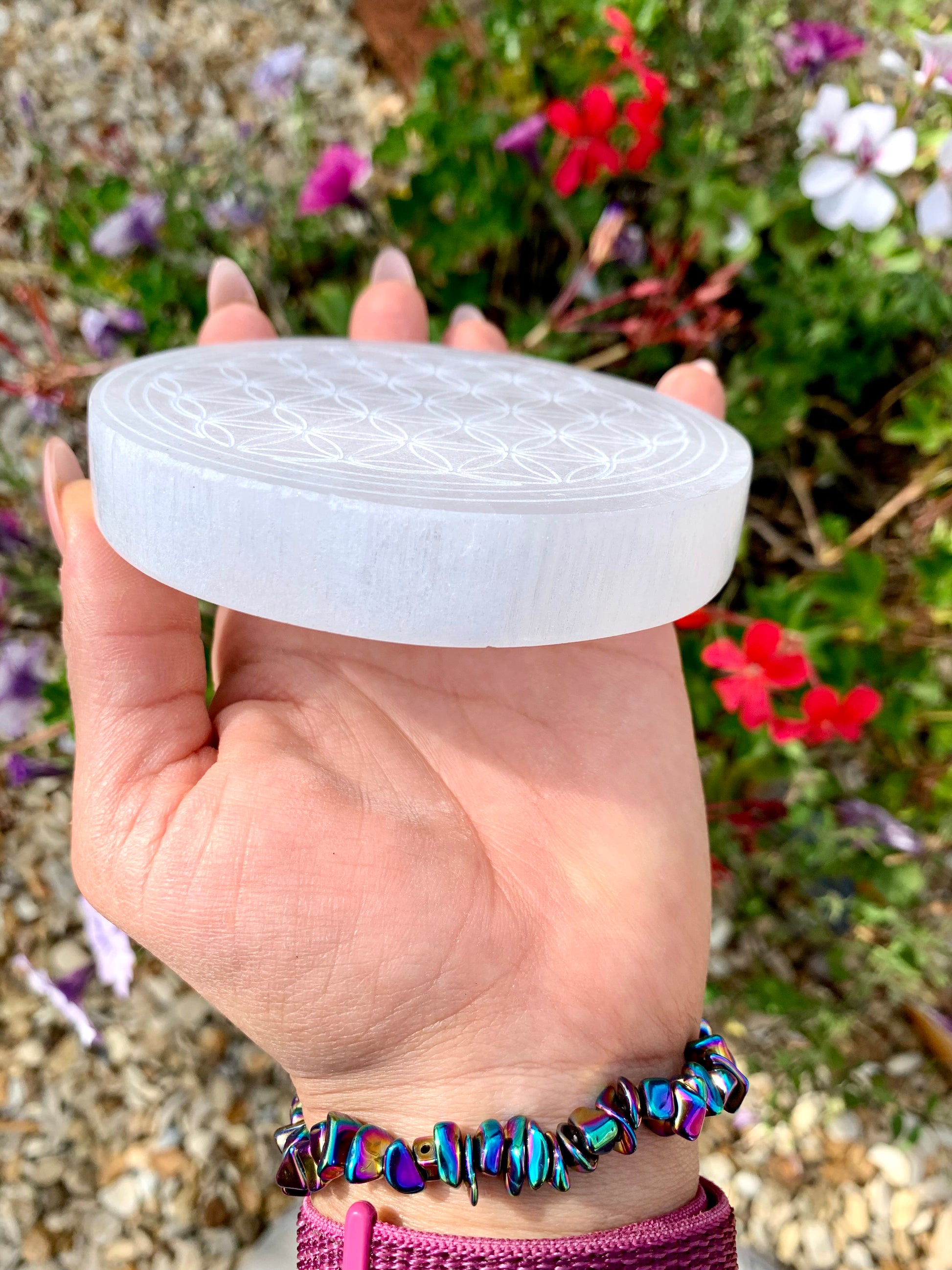 Selenite Satin Spar Etched Charging Plate Round
