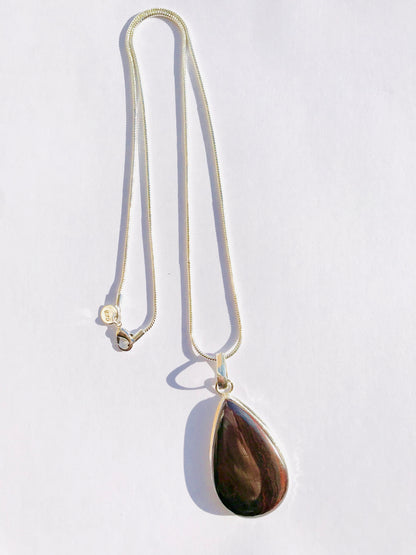 Tiger Iron Crystal Healing Pendant Necklace - Crystal Boutique.co.uk