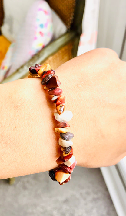Mookaite Tumble Stone Chip Crystal Healing Bracelets - Crystal Boutique.co.uk