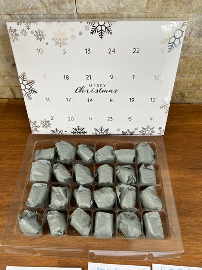 Crystal Gemstone 24 Day Traditional Premium Christmas Advent Calendar