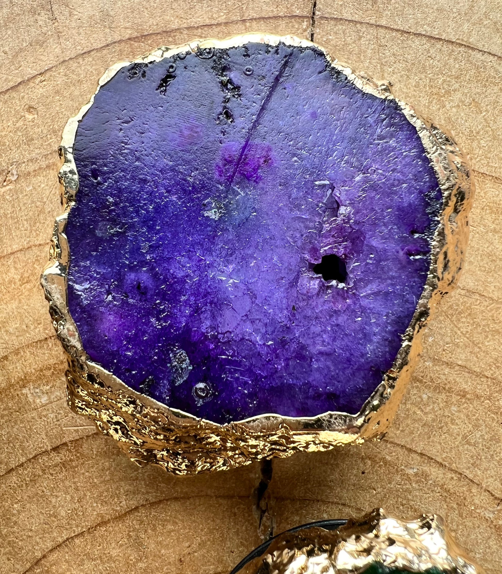 Quartz Druzy Geode Slice Dyed Bright Crystal Phone Grips