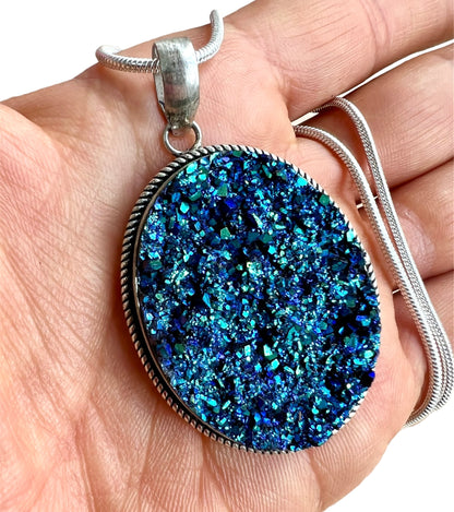 Druzy Crystal Healing Quartz Geode Pendant Necklace - Blue